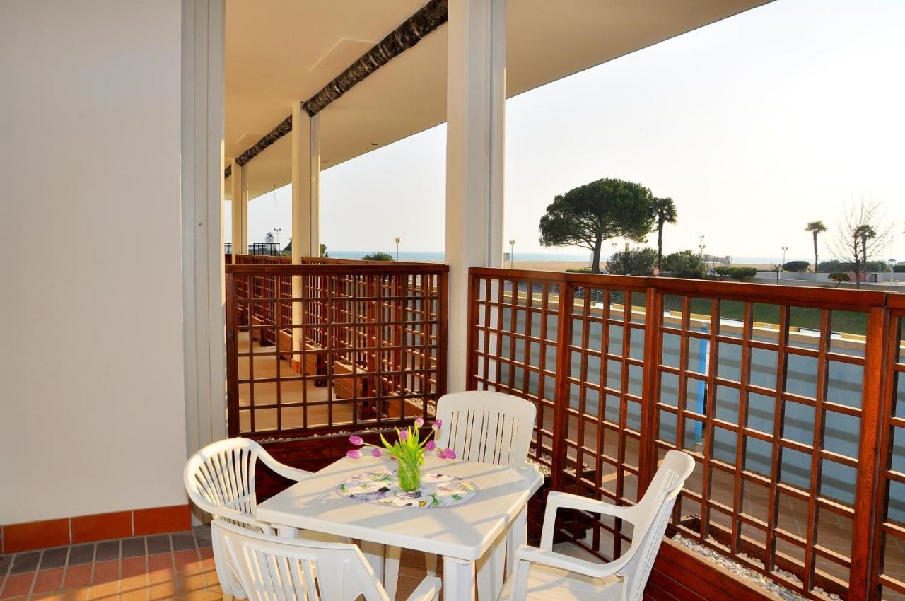 Residence Itaca Bibione Exterior foto