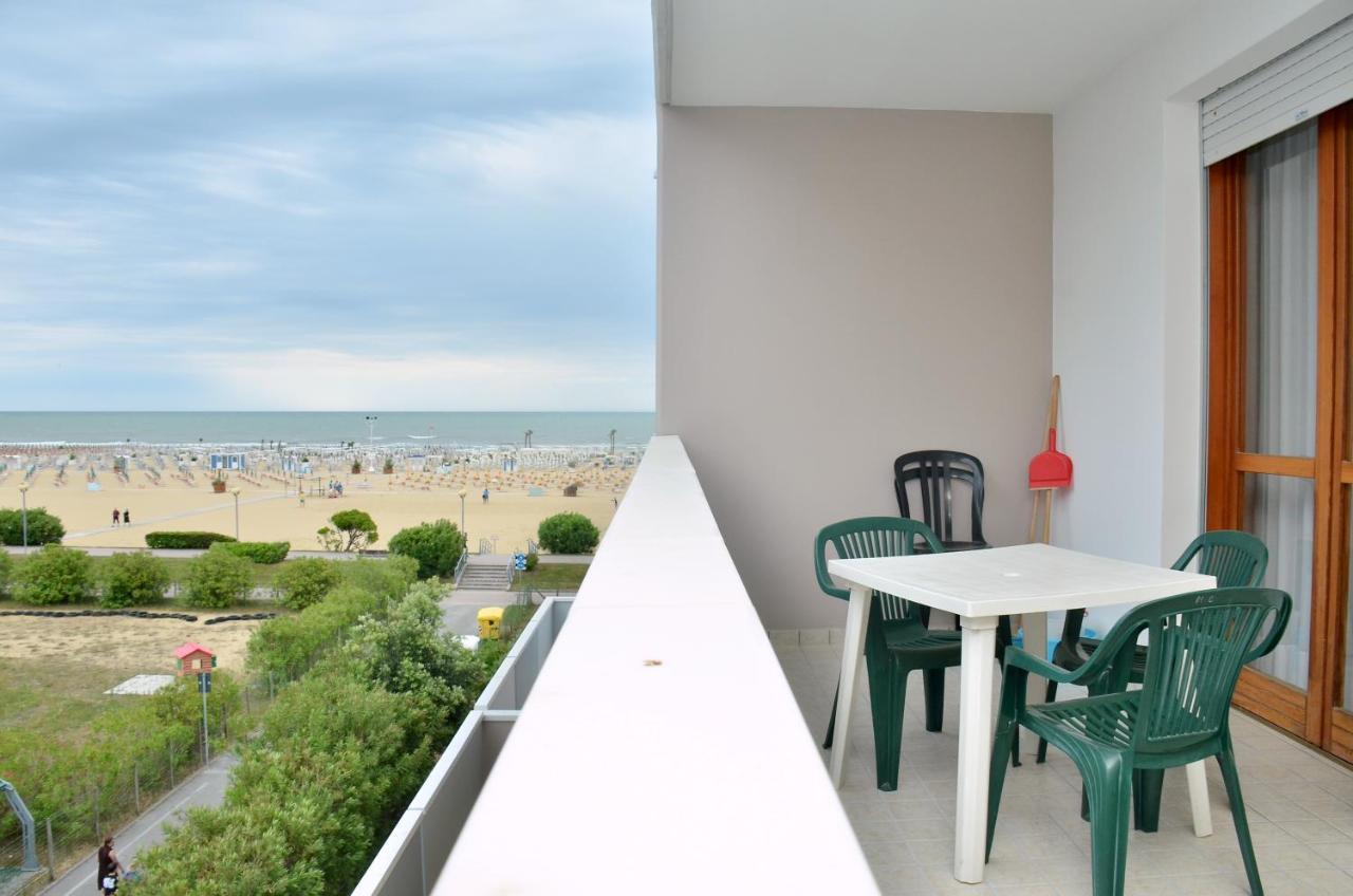Residence Itaca Bibione Exterior foto